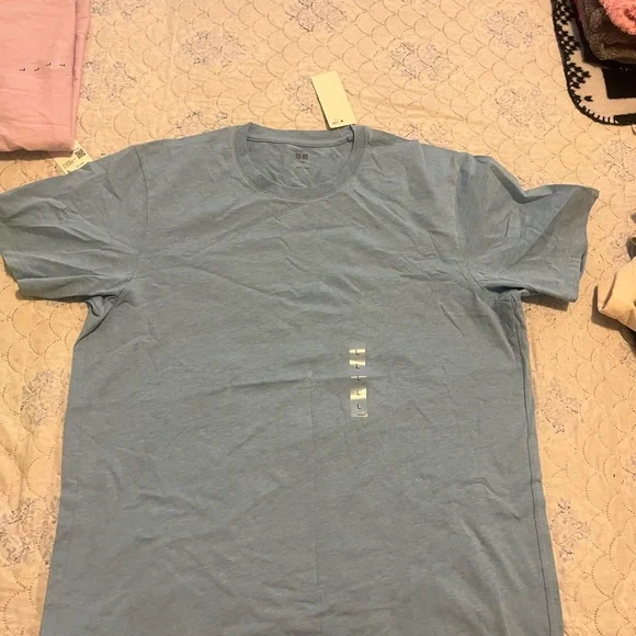 Uniqlo Men's Supima Cotton Tee - Light Purple - Picture 4 of 6